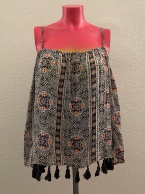 Boho Paisley Cold Shoulder Tassel Top XL